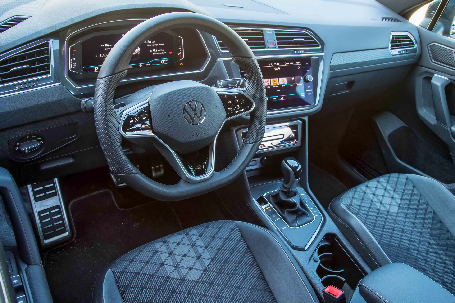 Test drive: Volkswagen Tiguan 1.5 TSI EVO 150 PS DSG7, Photos © DRIVE Media Group/Thanassis Koutsogiannis