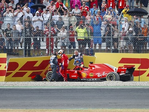 Vettel crash German GP
