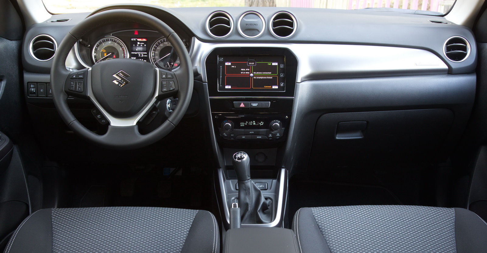 Suzuki Vitara 1.0 AllGrip_interior