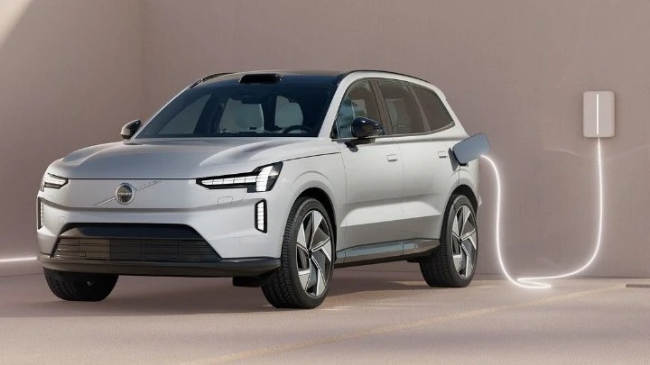 Volvo EX90