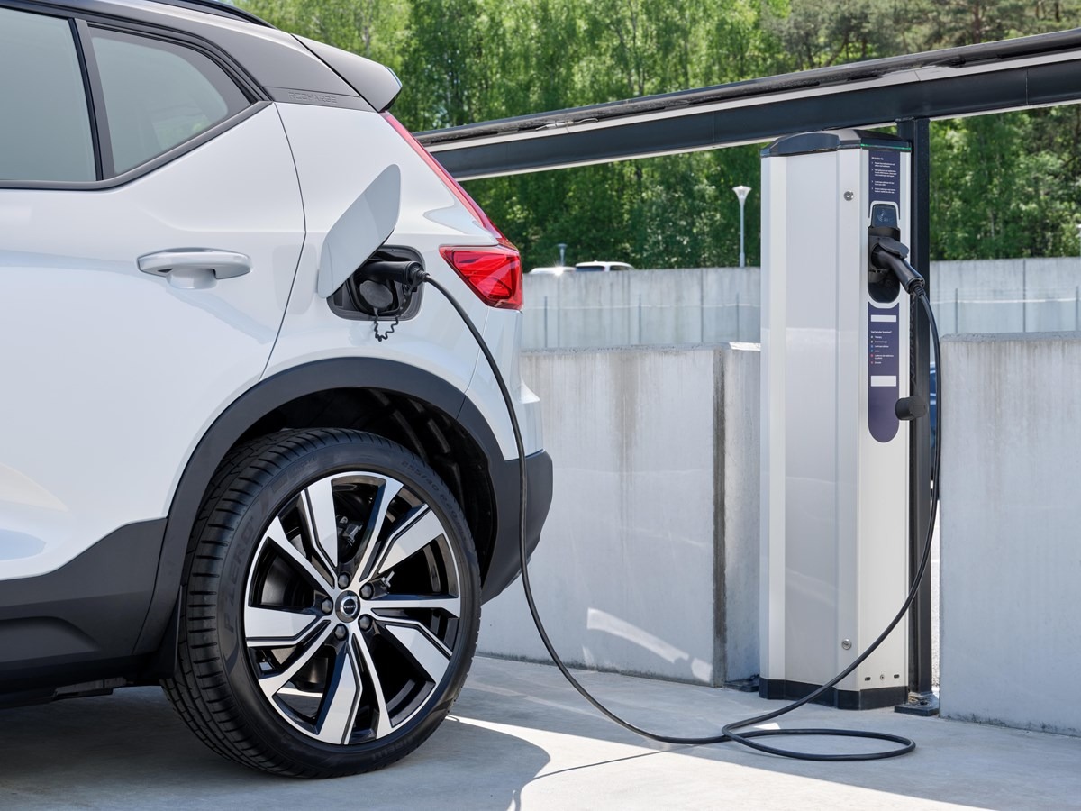 Volvo car charging- κοινωνικό leasing