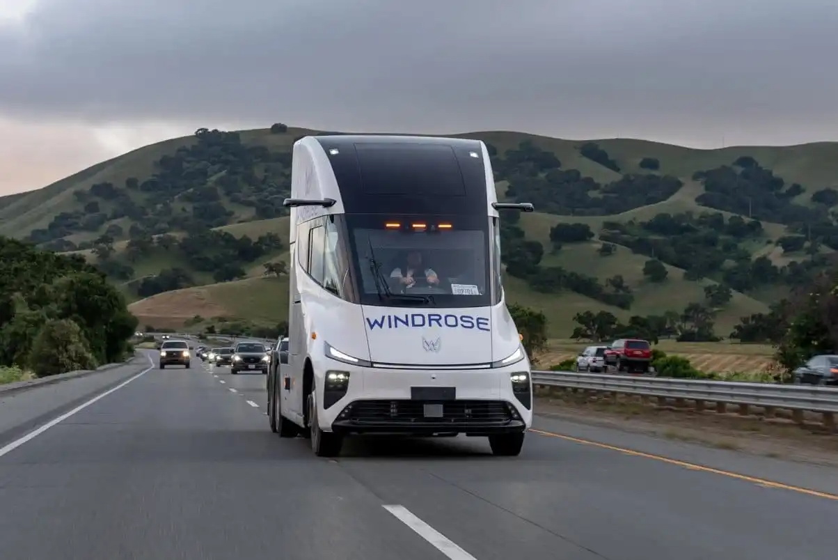 Windrose Global E700