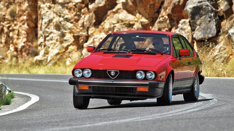 Alfa Romeo GTV6