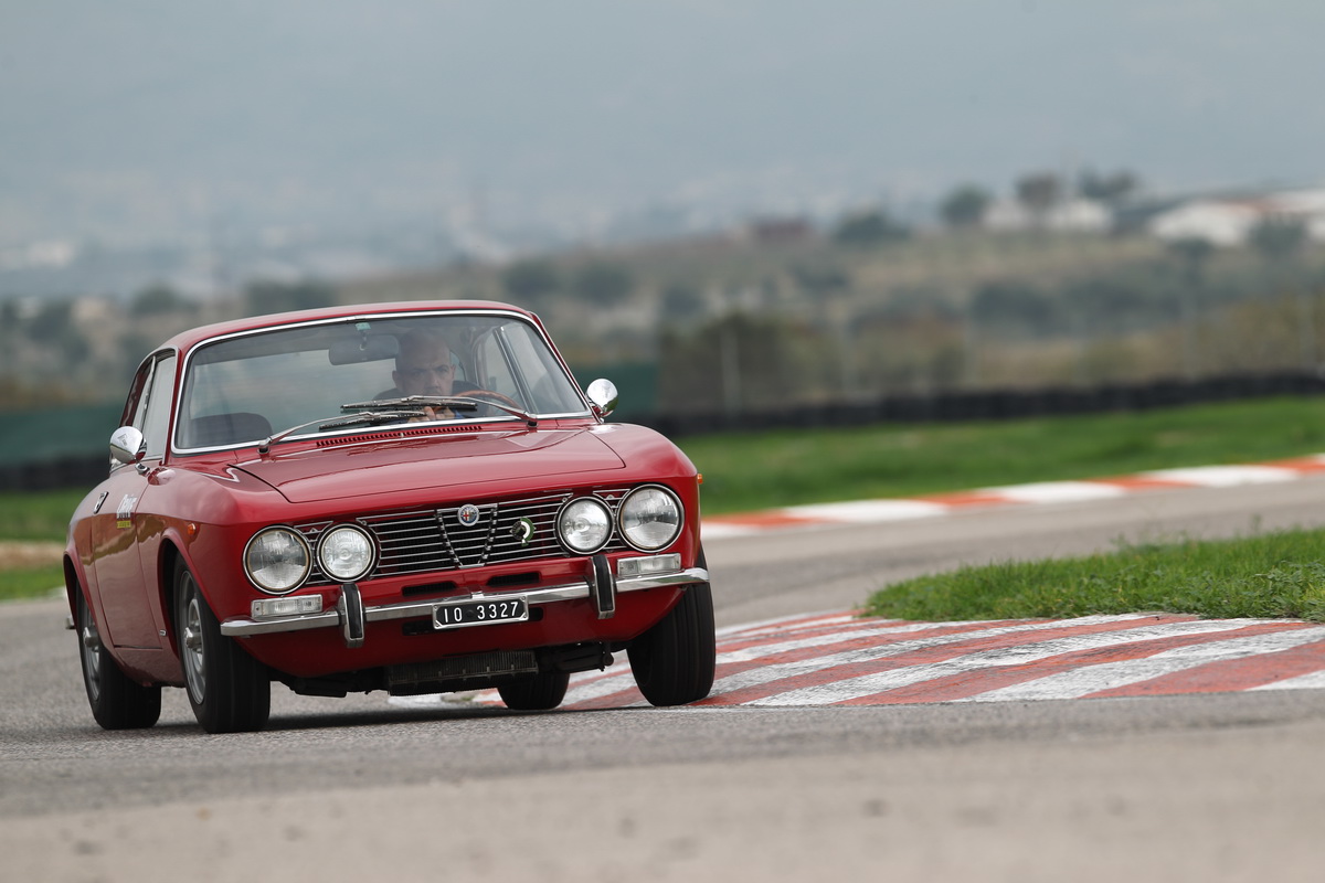 Alfa Romeo Giulia Coupé 2000 GT Veloce