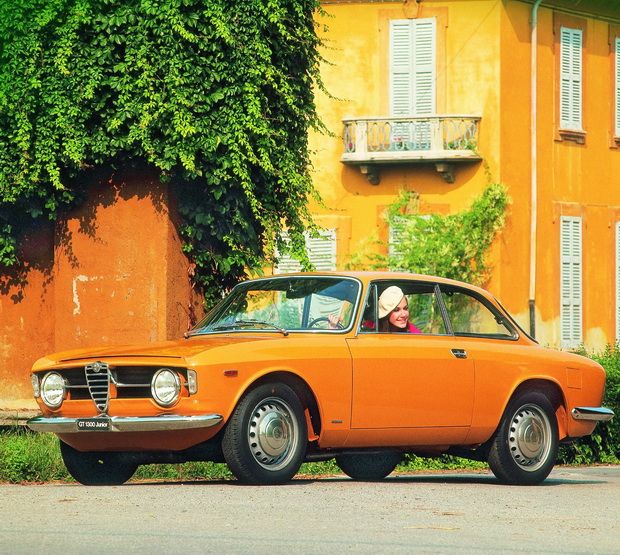 Alfa Romeo Giulia Coupé 1300 GT Junior