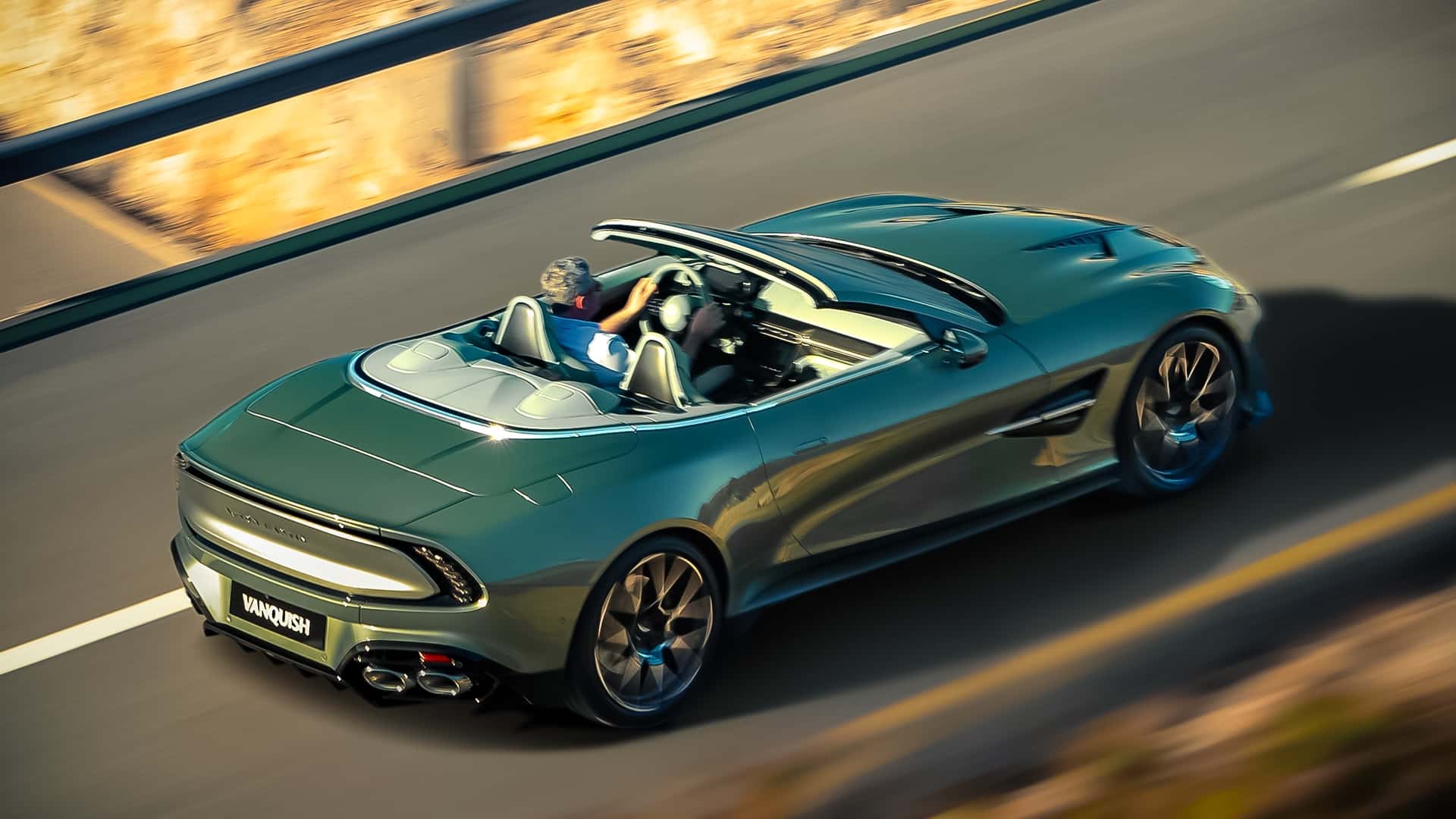 Aston Martin Vanquish Volante: