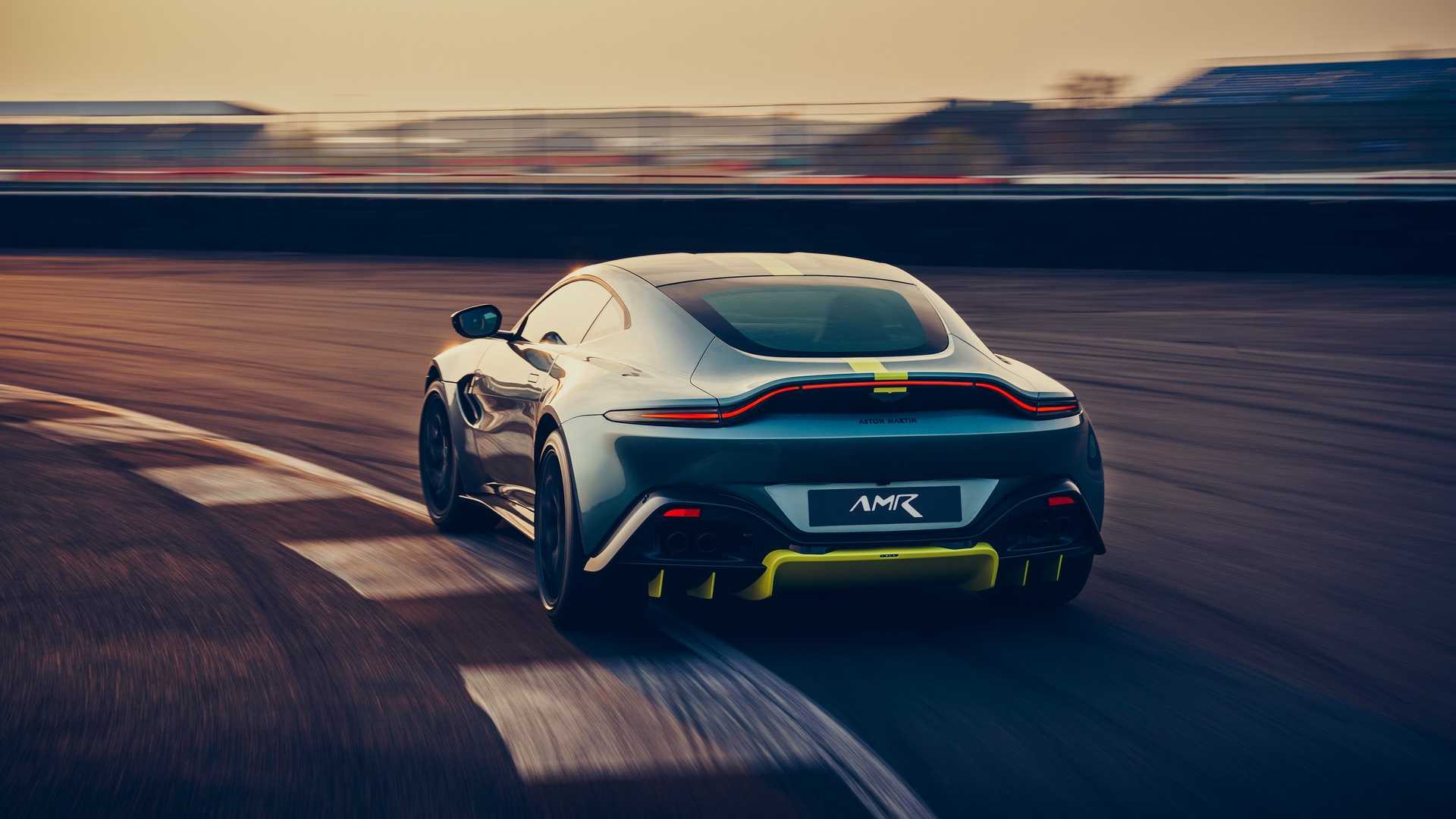 Aston Martin Vantage AMR