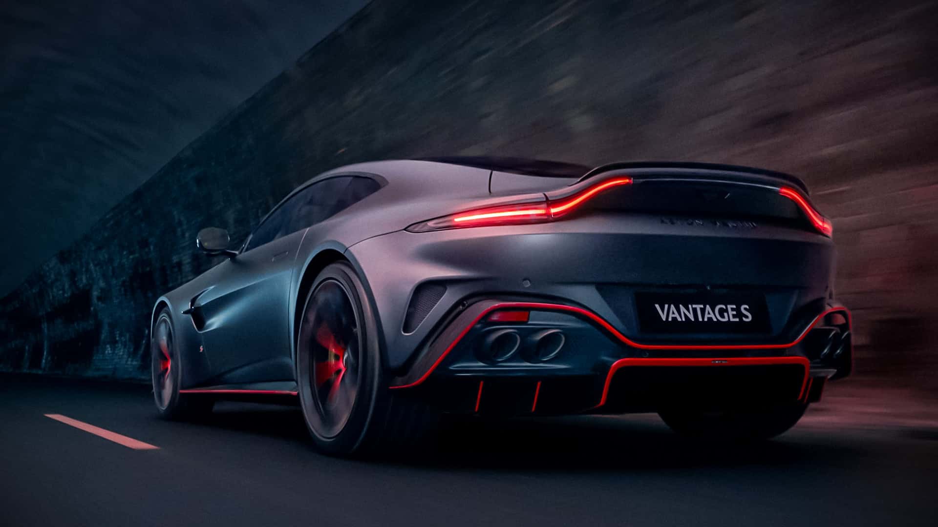 Aston Martin Vantage S