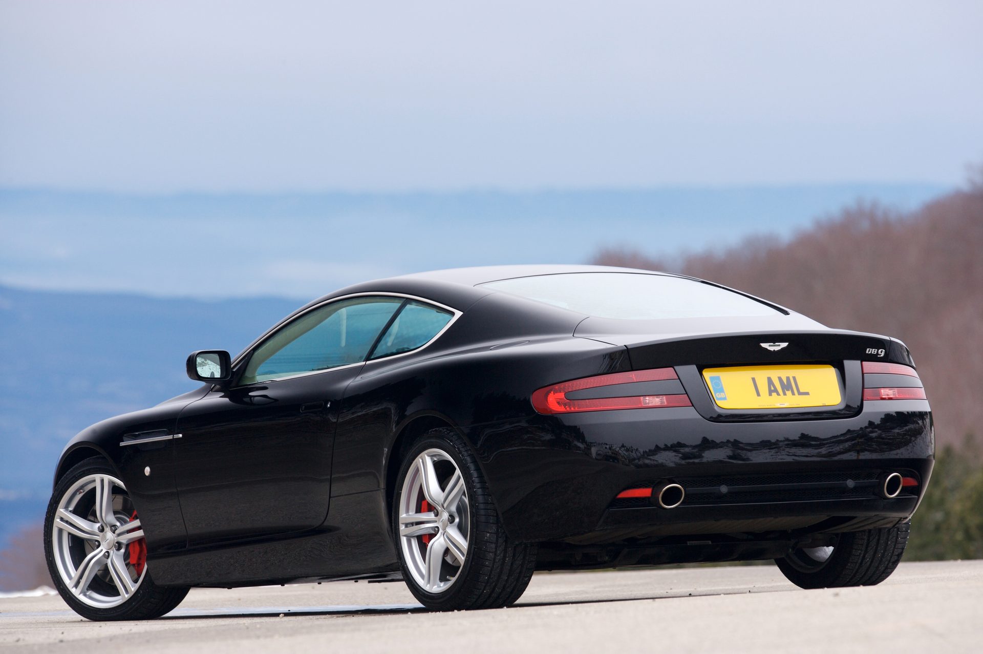 Aston Martin DB9