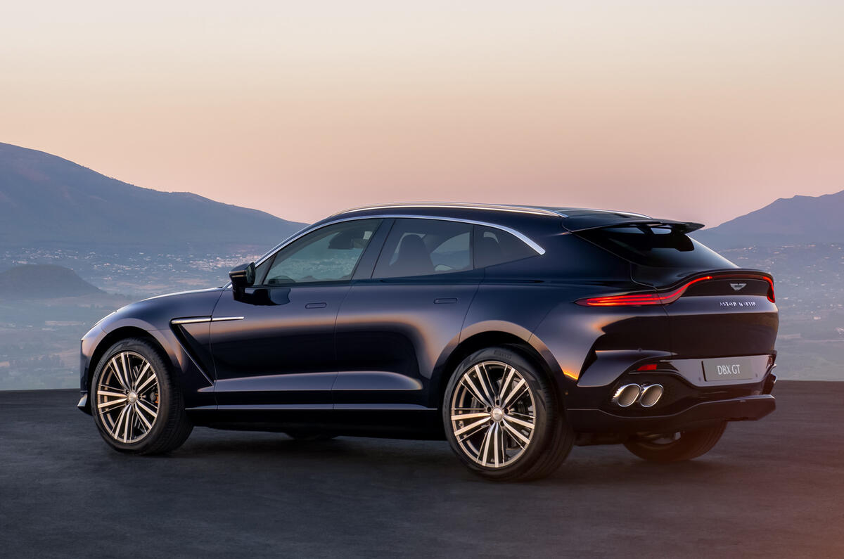 Aston Martin DBX