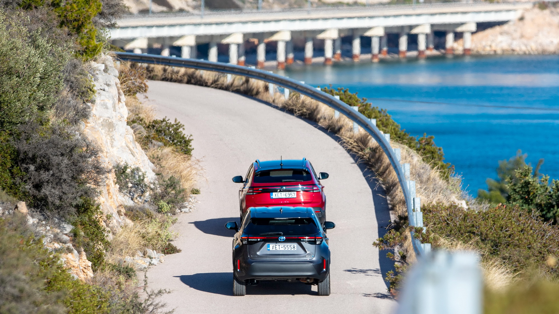 B-SUV comparative test: Τoyota Yaris Cross 1.5 Hybrid vs Volkswagen Taigo 1.0 TSI 110 PS DSG, photo credits DRIVE Magazine/Thanassis Koutsogiannis