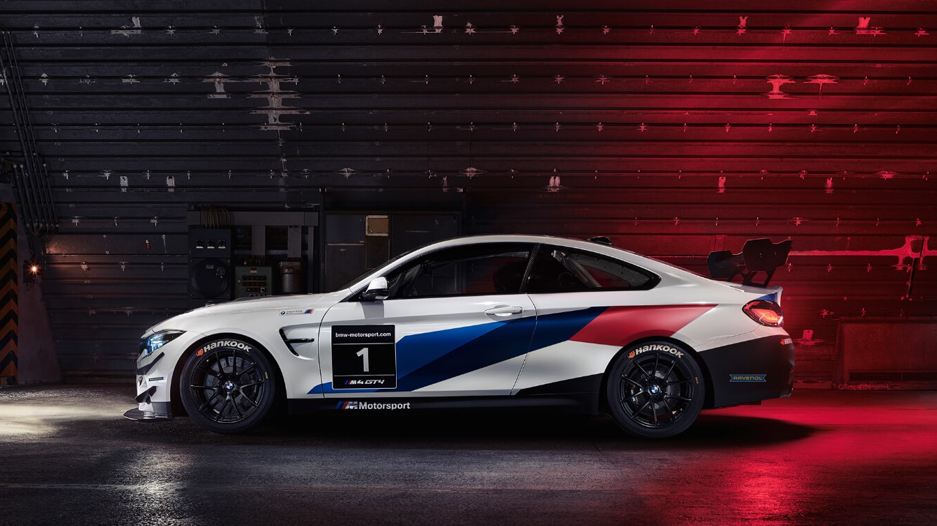 BMW M4 GT4 F82