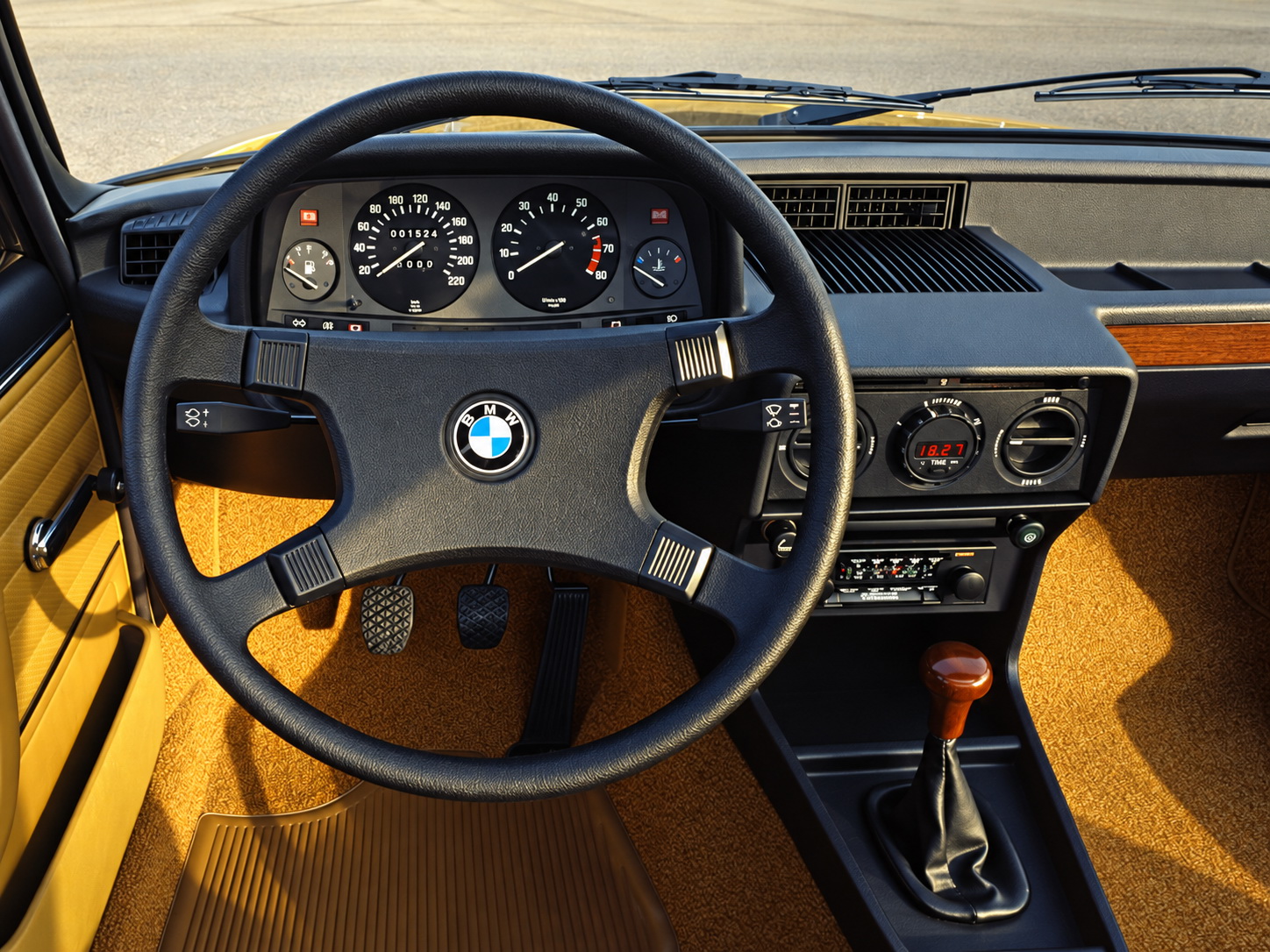 BMW 5 Series E12