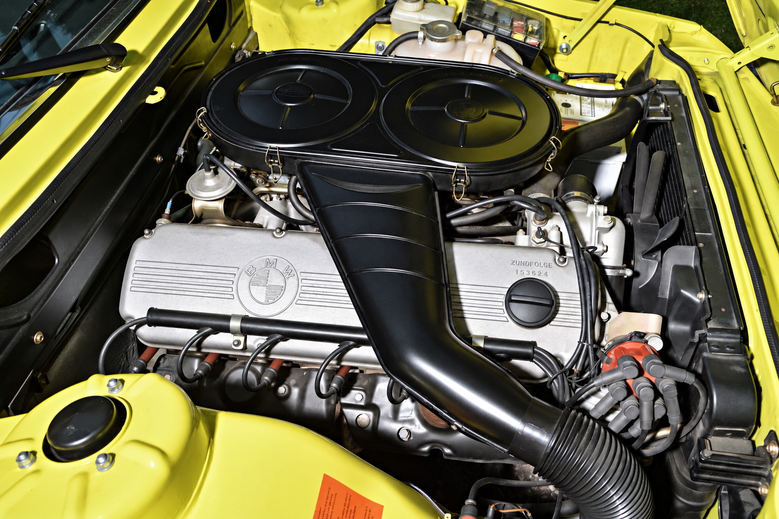 BMW 5 Series E12