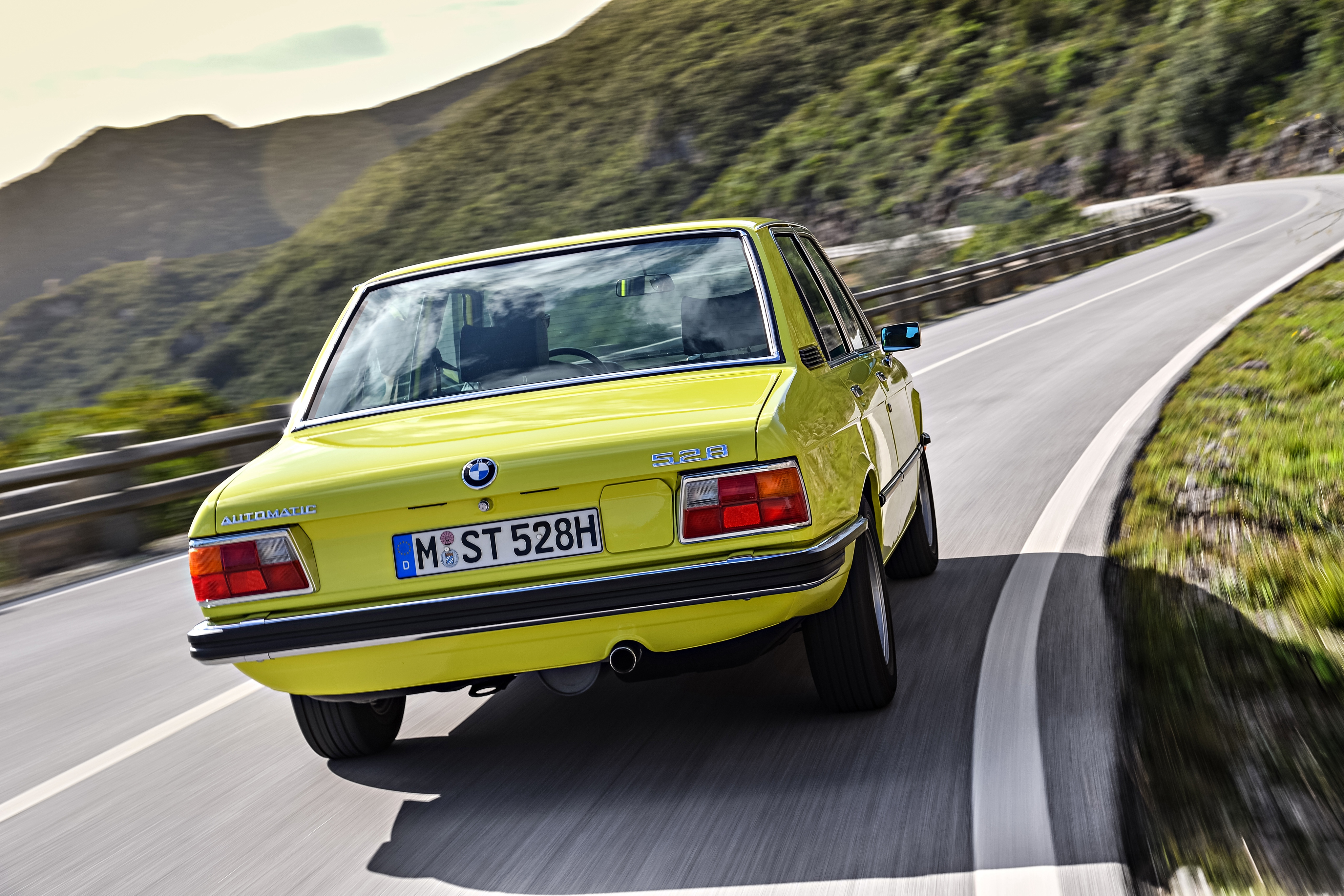 BMW 5 Series E12