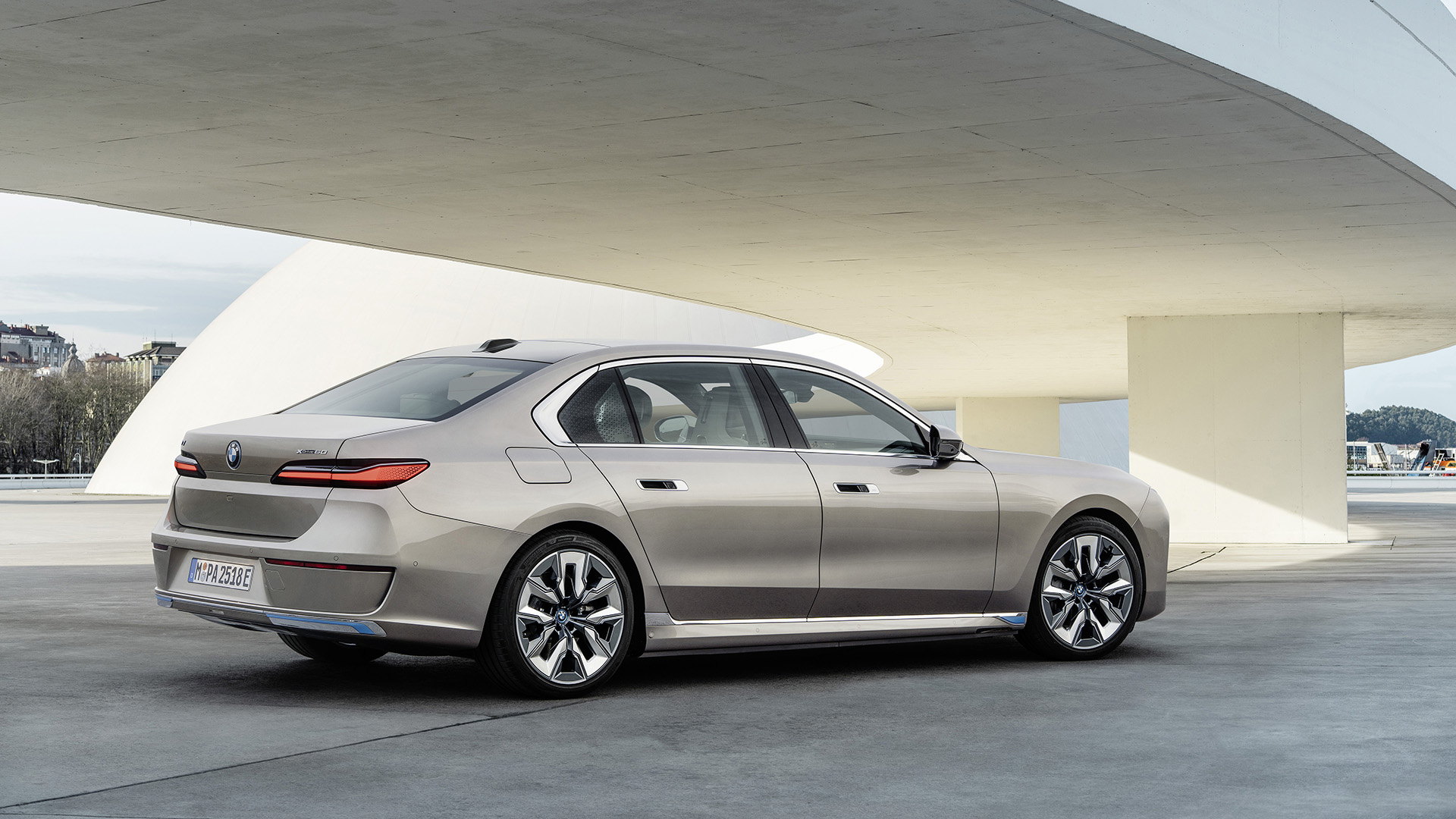 Αποστολή: BMW 7 Series και BMW i7