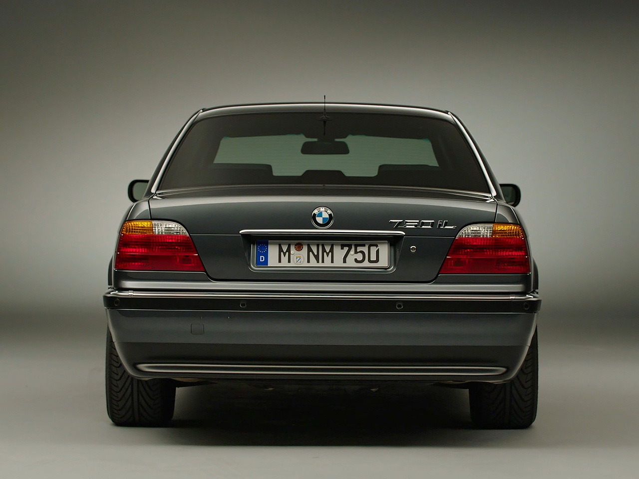BMW 750i