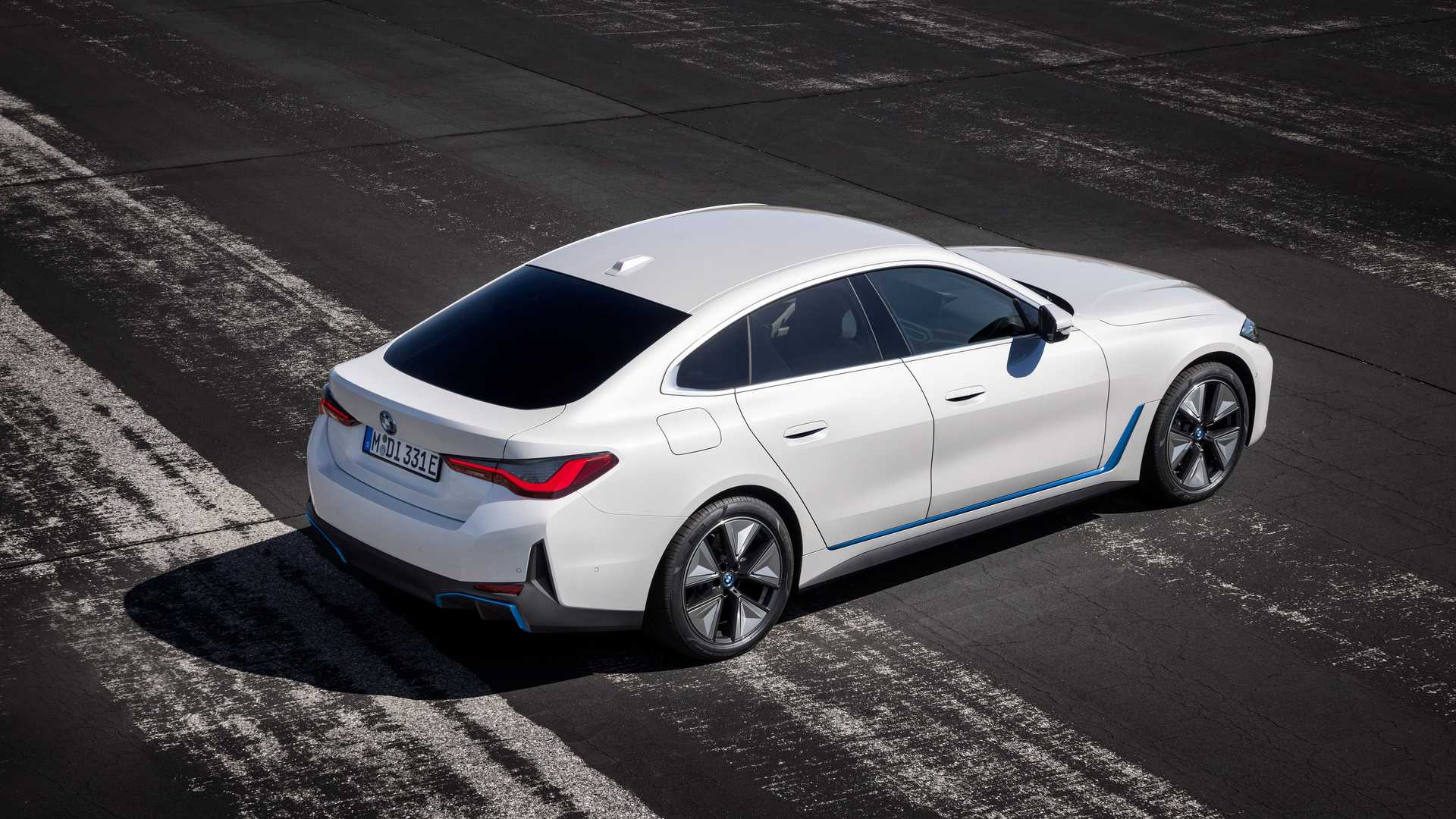 BMW i4 eDrive35