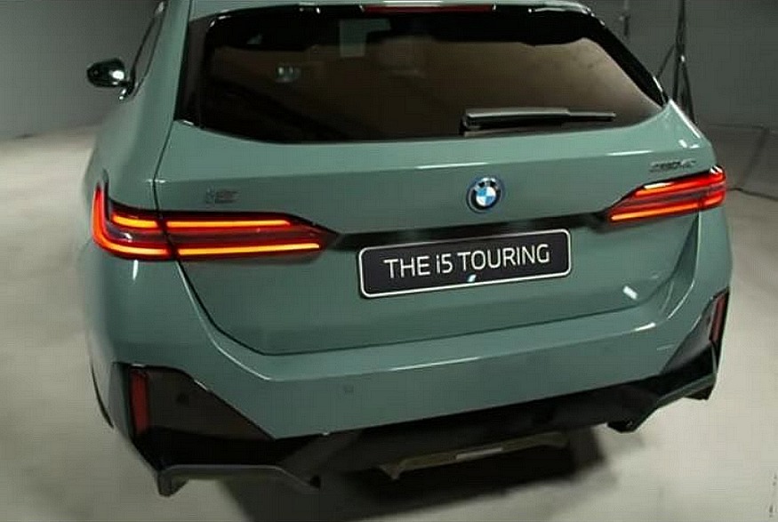 BMW i5 Touring