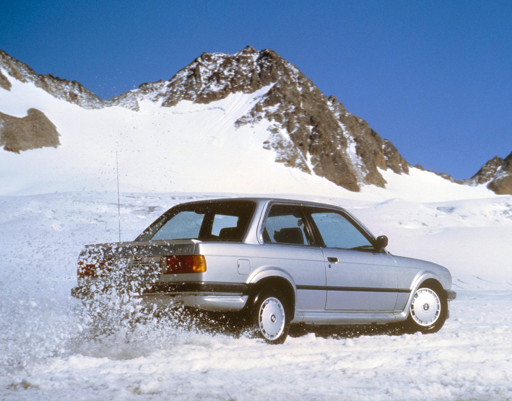 BMW 325i Allrad E30 1985-1991, BMW 325 1937