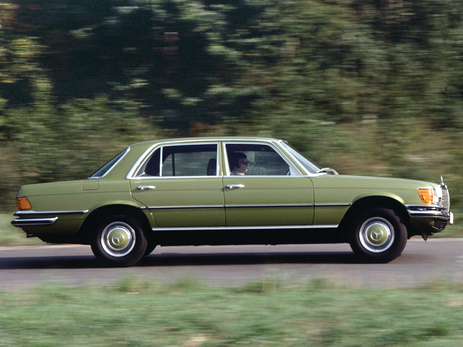 Mercedes-Benz 450 SEL 6.9 1975-1980