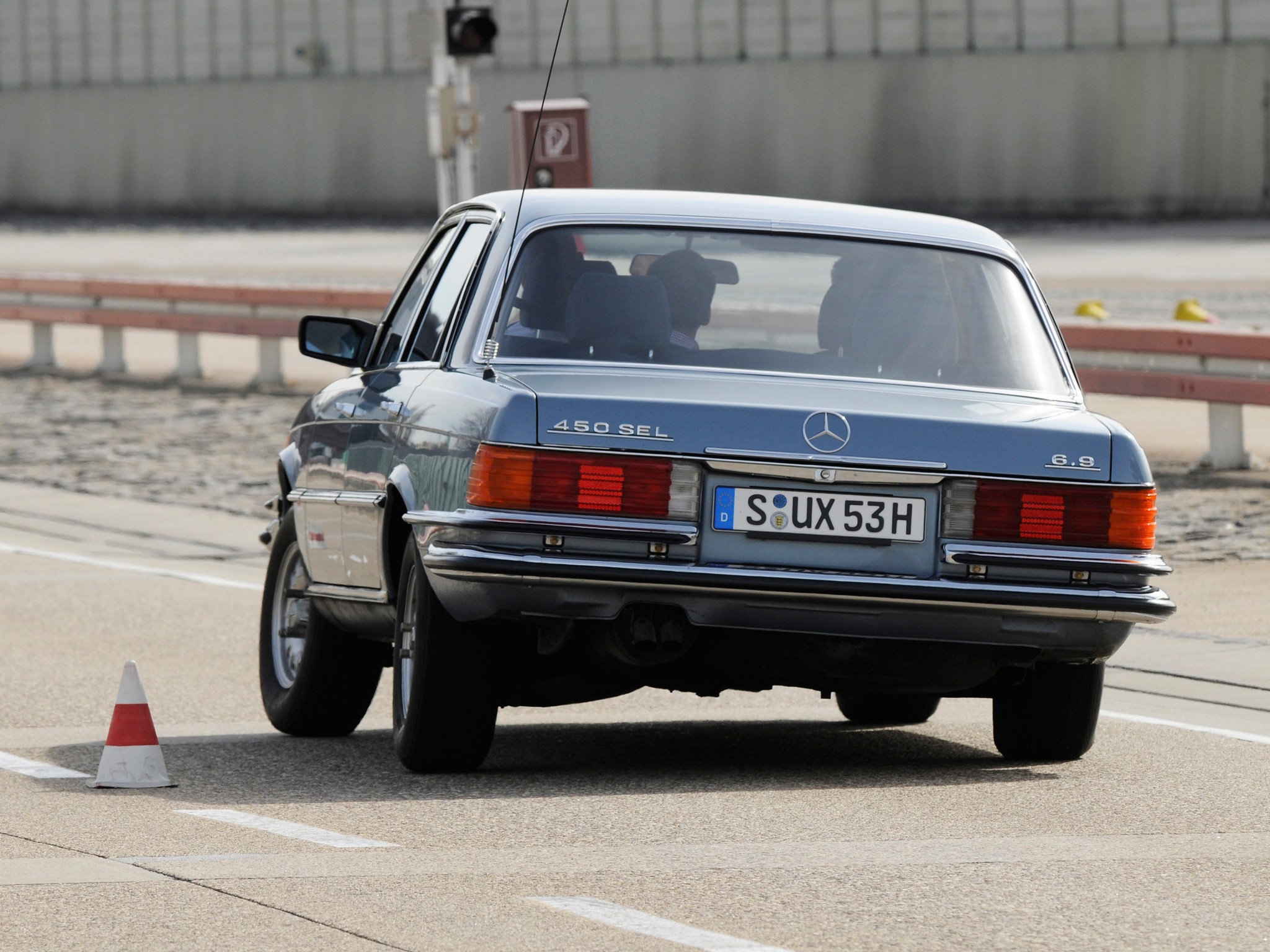 Mercedes-Benz 450 SEL 6.9 1975-1980