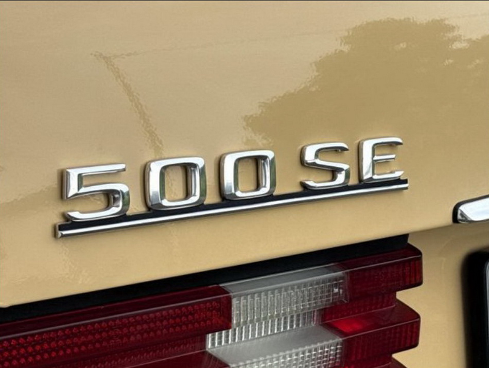 Mercedes-Benz 500 SE