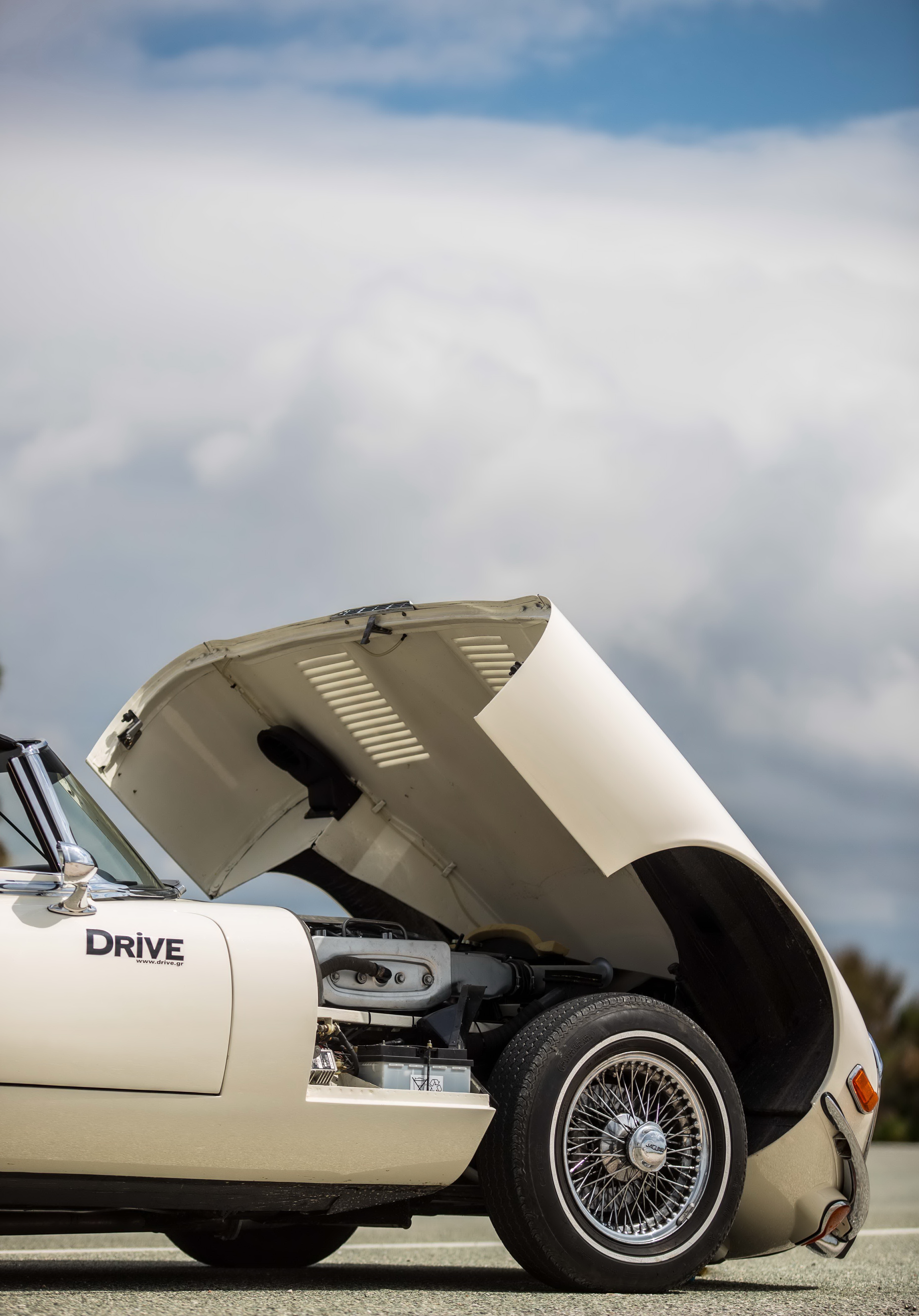 Classic Test Drive: Jaguar E-type S3 V12 Open Two-Seater 1971-1975, Photo credits DRIVE Magazine/Thanassis Koutsogiannis