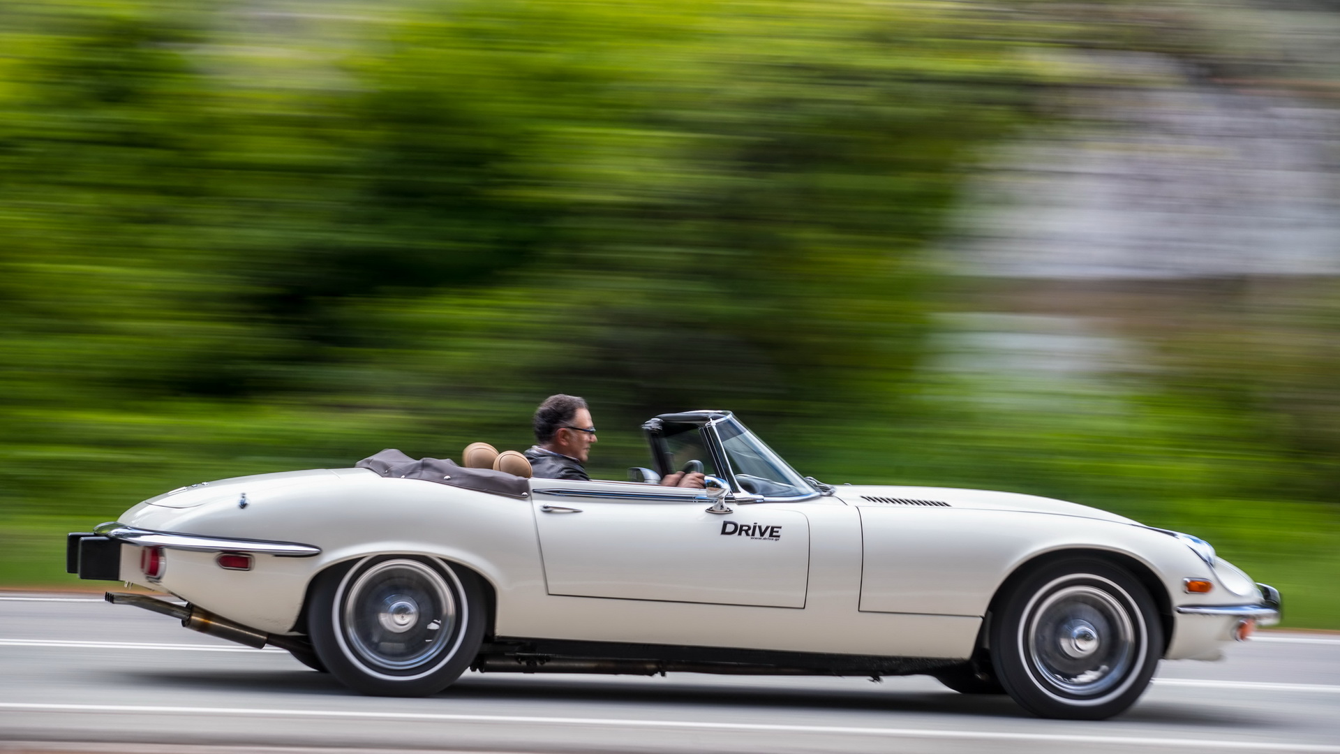 Classic Test Drive: Jaguar E-type S3 V12 Open Two-Seater 1971-1975, Photo credits DRIVE Magazine/Thanassis Koutsogiannis