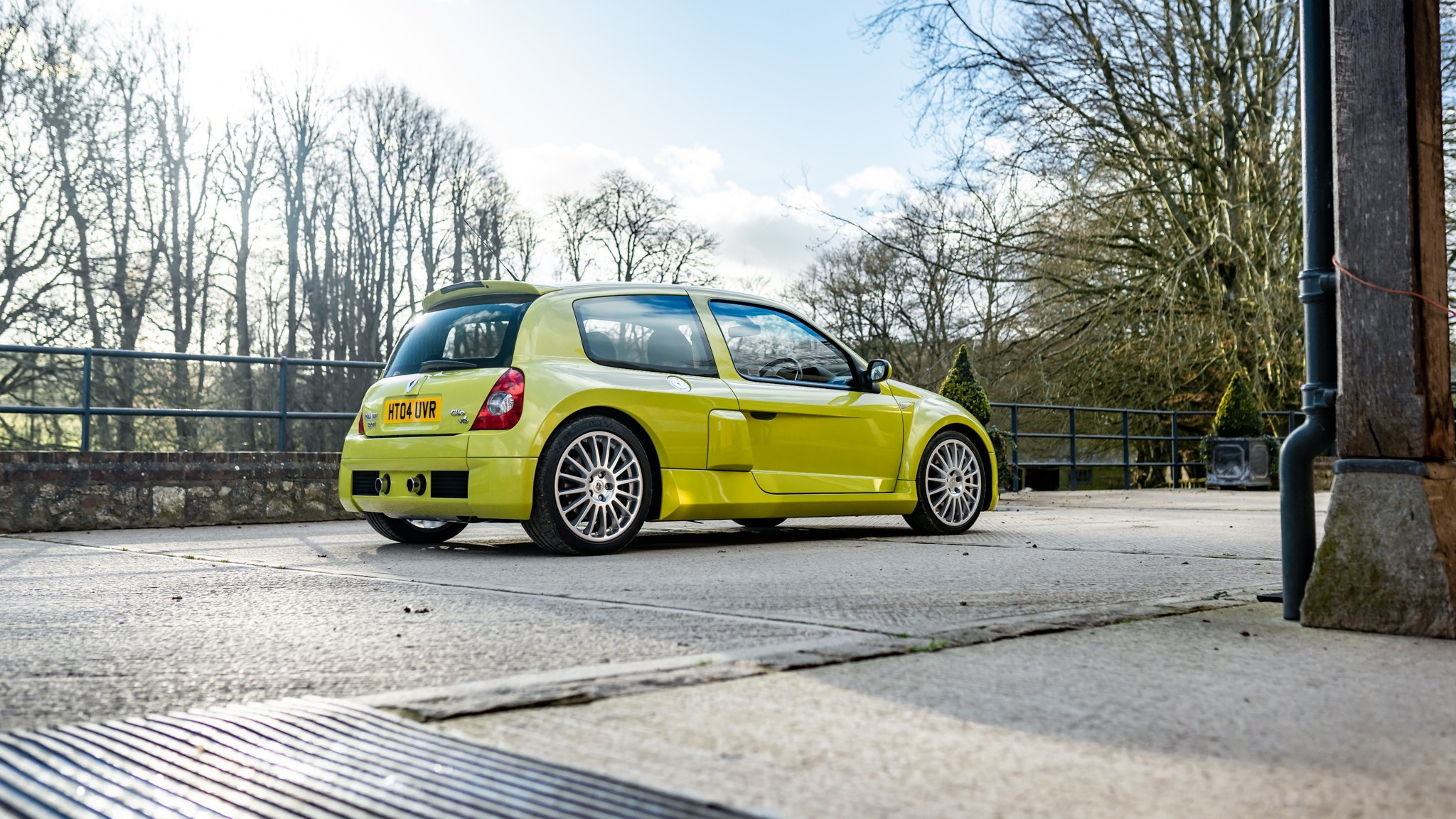 Renault Clio V6