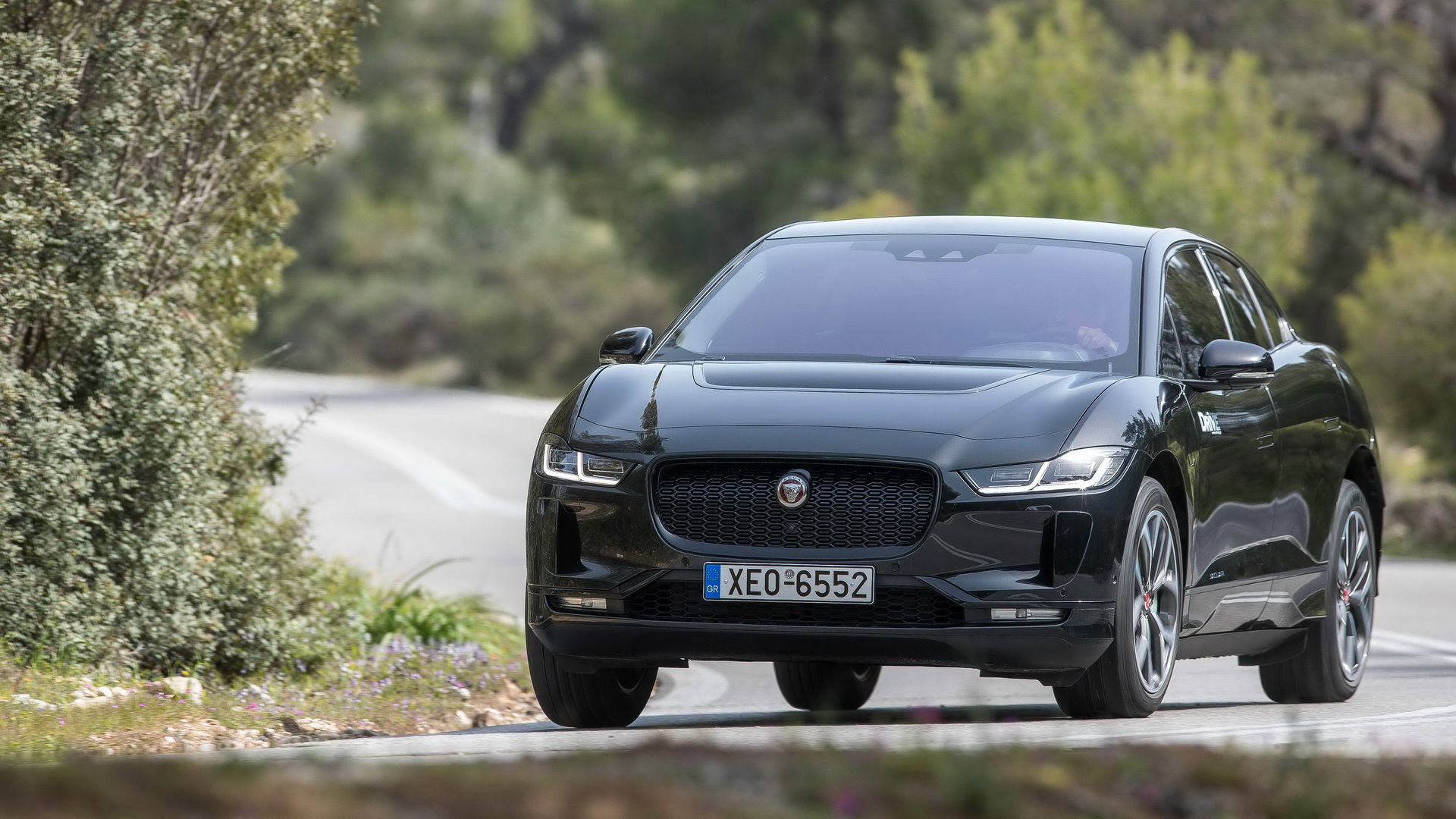 Συγκρίνουμε ηλεκτρικά SUV: Jaguar I-Pace EV400 vs Mercedes-Benz EQC 400 4MATIC/photo credits DRIVE Magazine/Thanassis Koutsogiannis