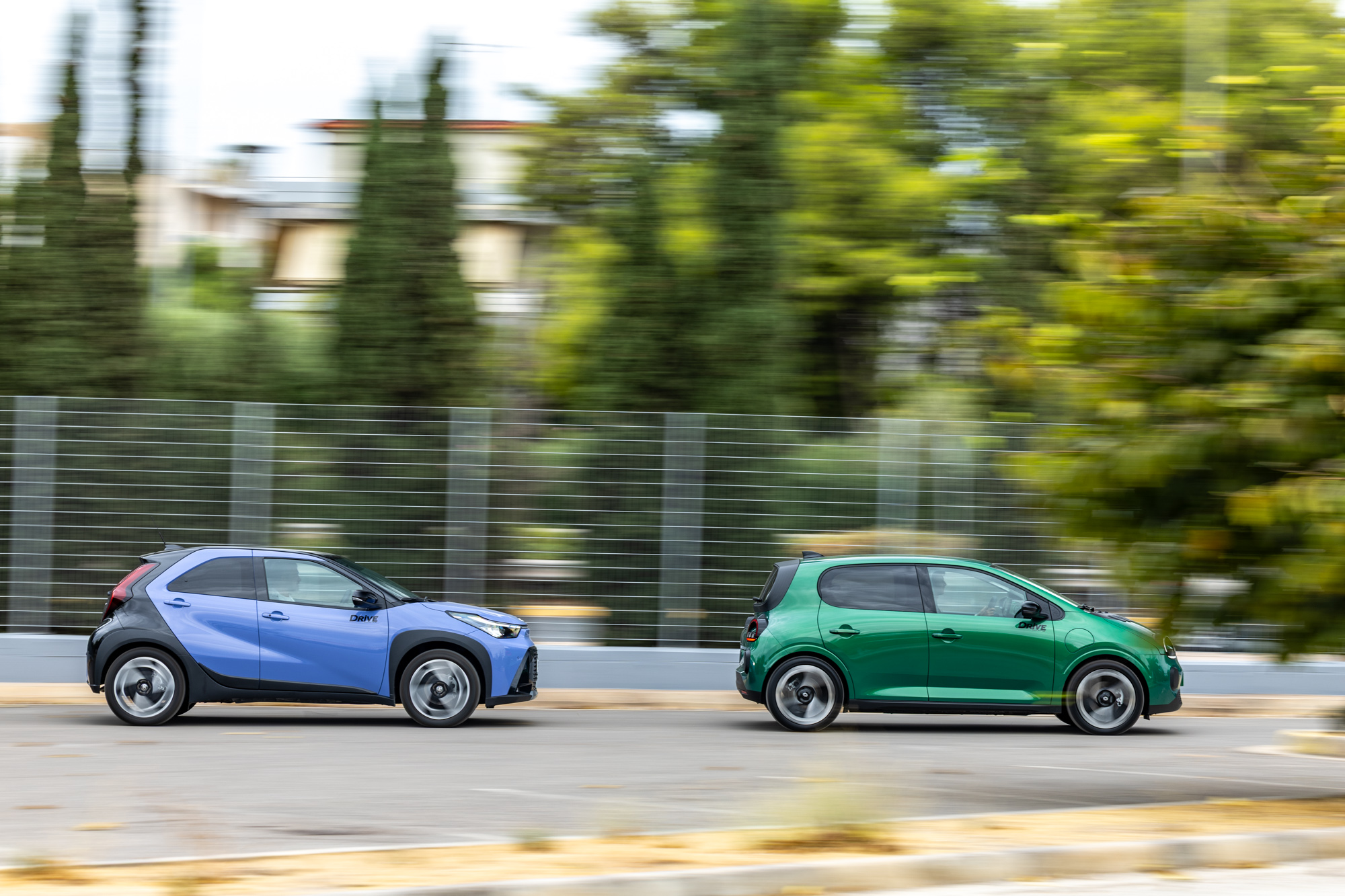 Test drive: Toyota Aygo X vs Renault Twingo, Photo © DRIVE Media Group/Thanassis Koutsogiannis