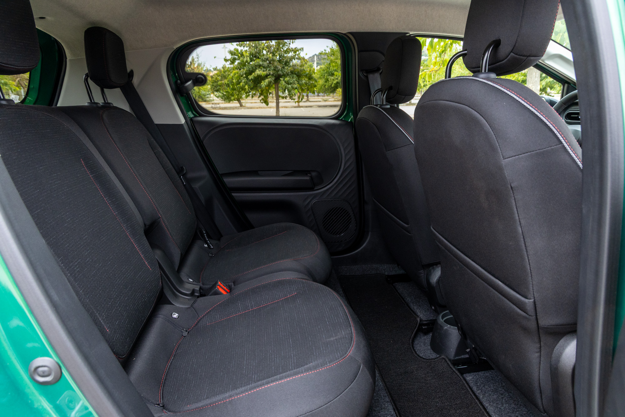 Test drive: Toyota Aygo X vs Renault Twingo, Photo © DRIVE Media Group/Thanassis Koutsogiannis