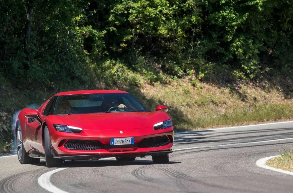 Σούπερκαρ, Ferrari 296 gtb