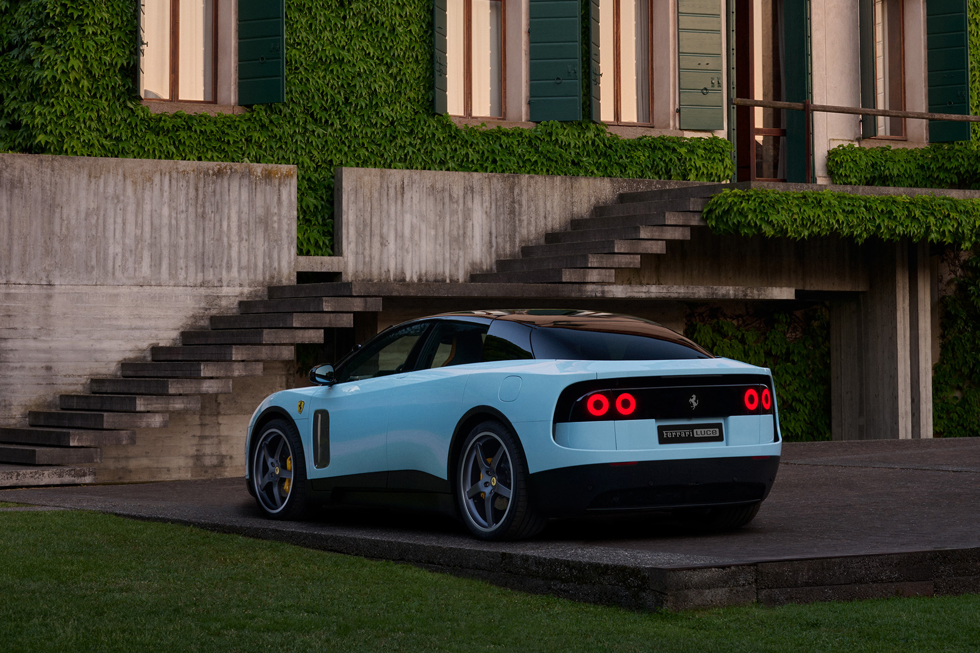Ferrari Luce