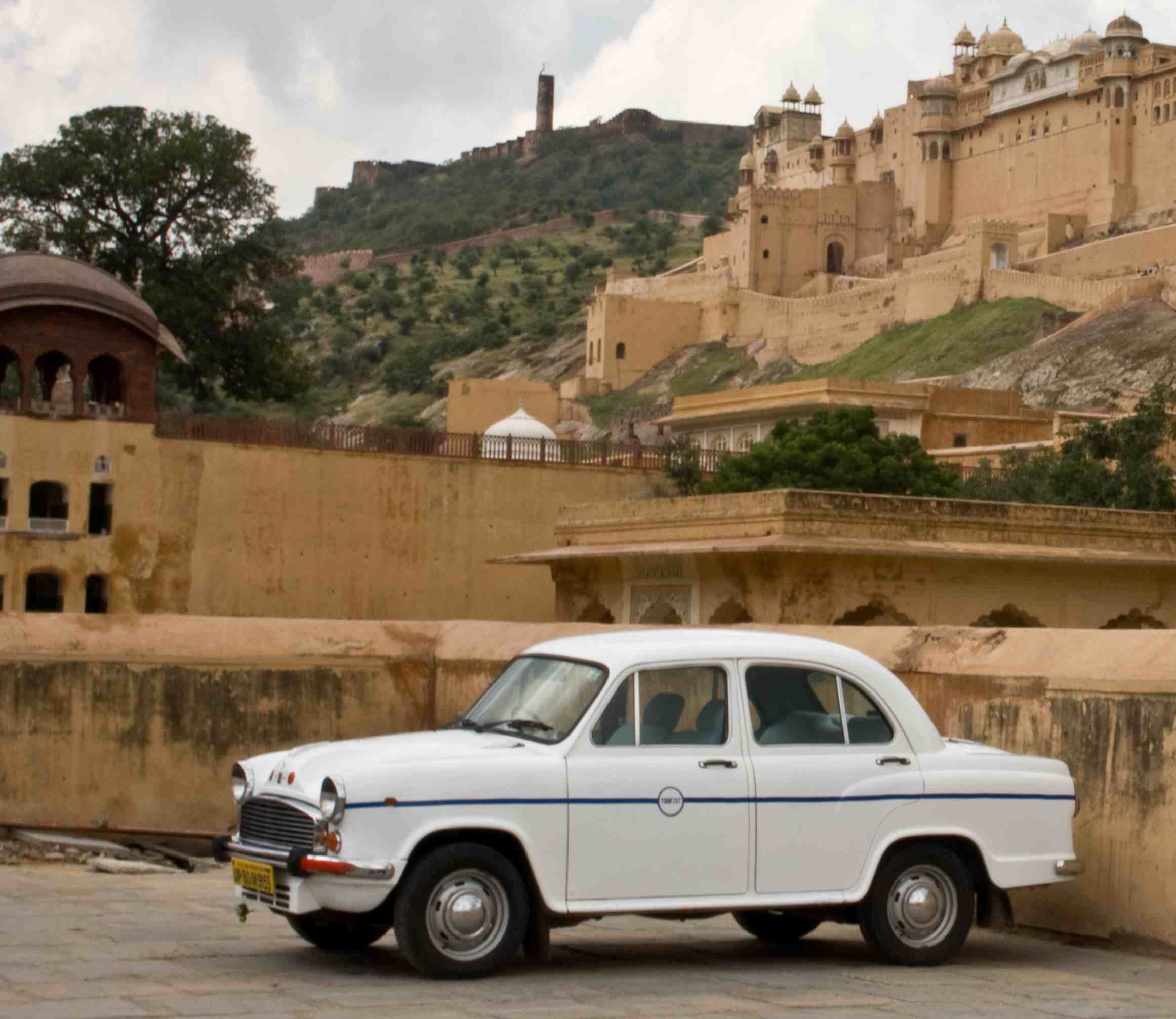 Hindustan Ambassador