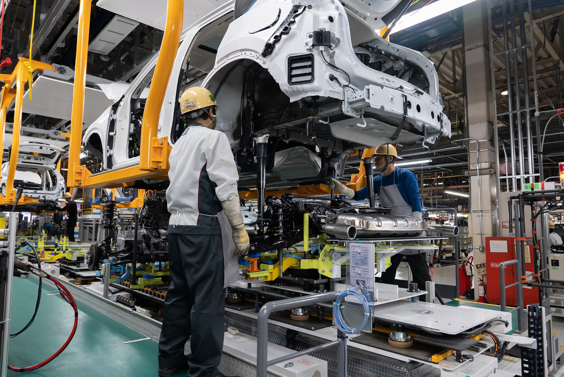 Mazda Hofu plant, production line H2 