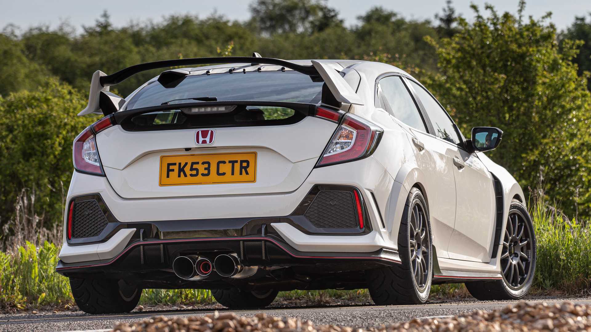 Honda Civic Type R by Team Dynamics Motorsport