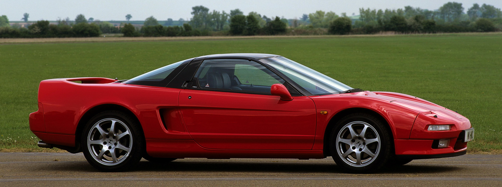 Ferrari 408 4RM, Honda NSX