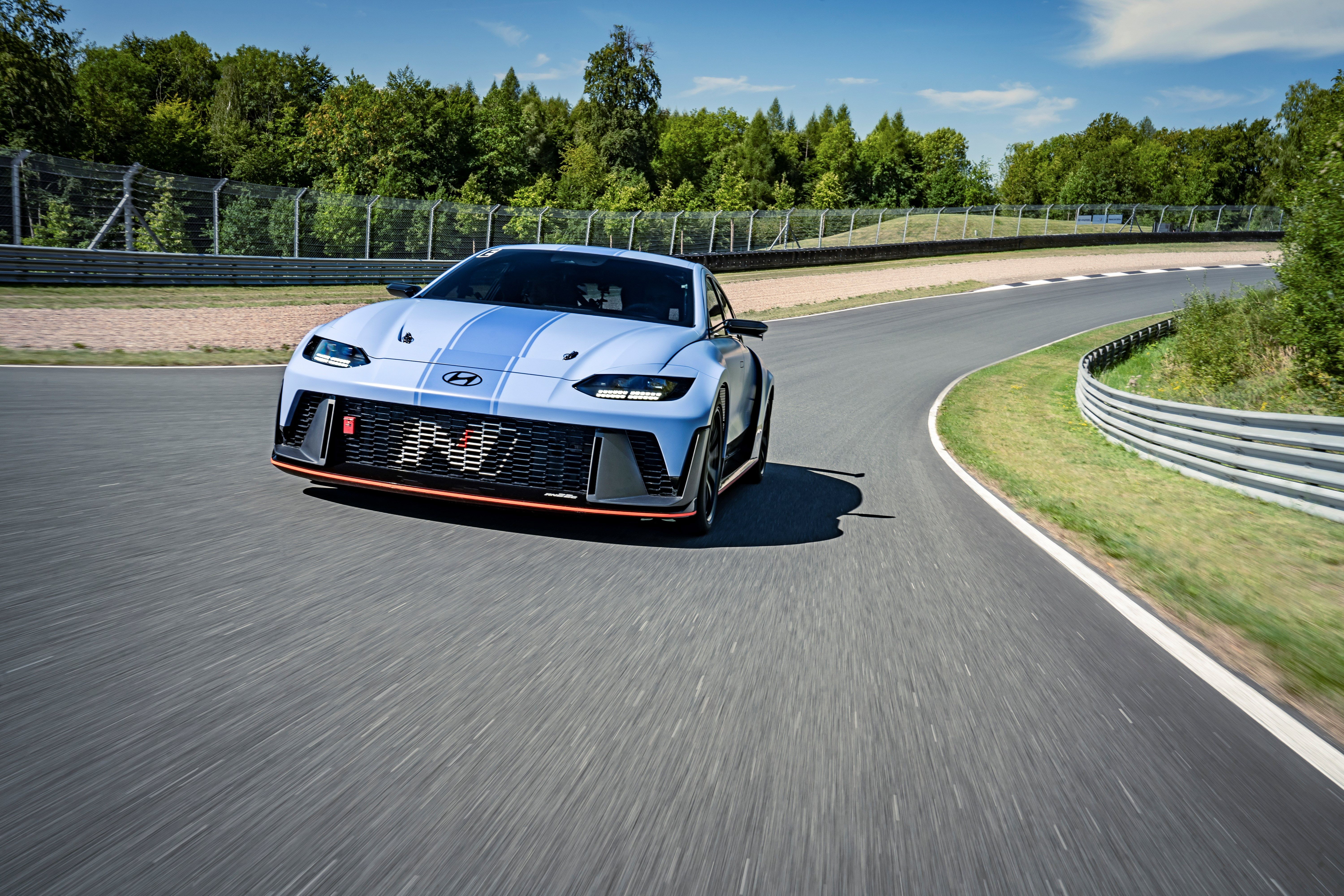Hyundai N, Hyundai RN22e