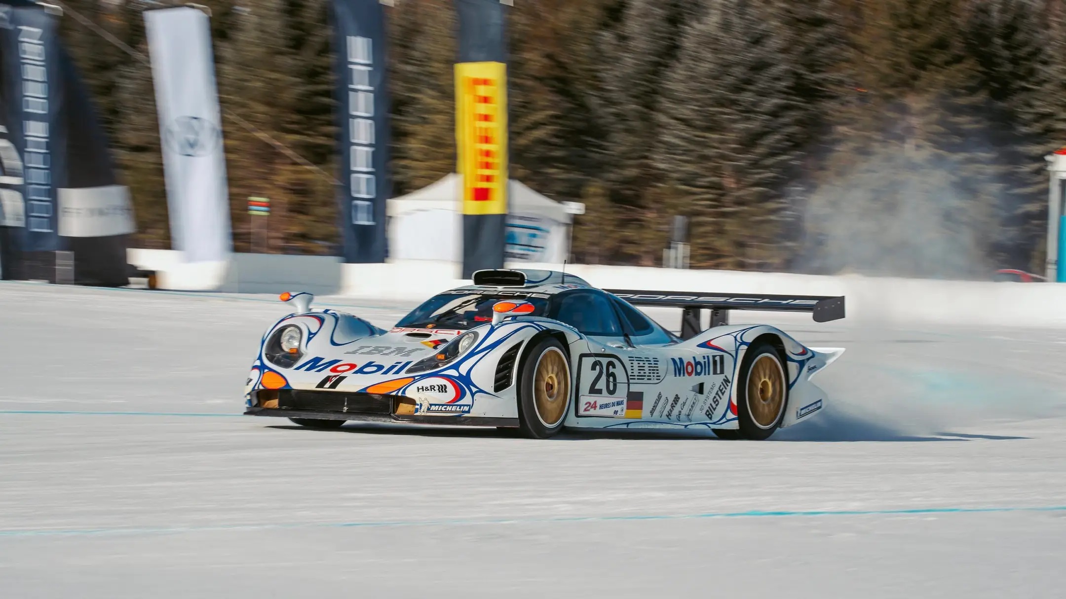 Porsche 911 GT1