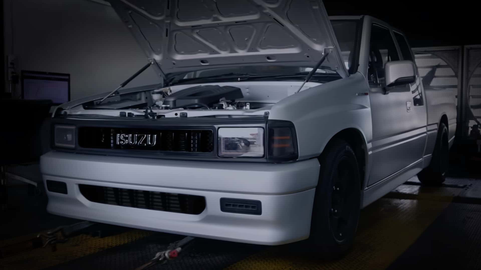 Isuzu Dragon Max
