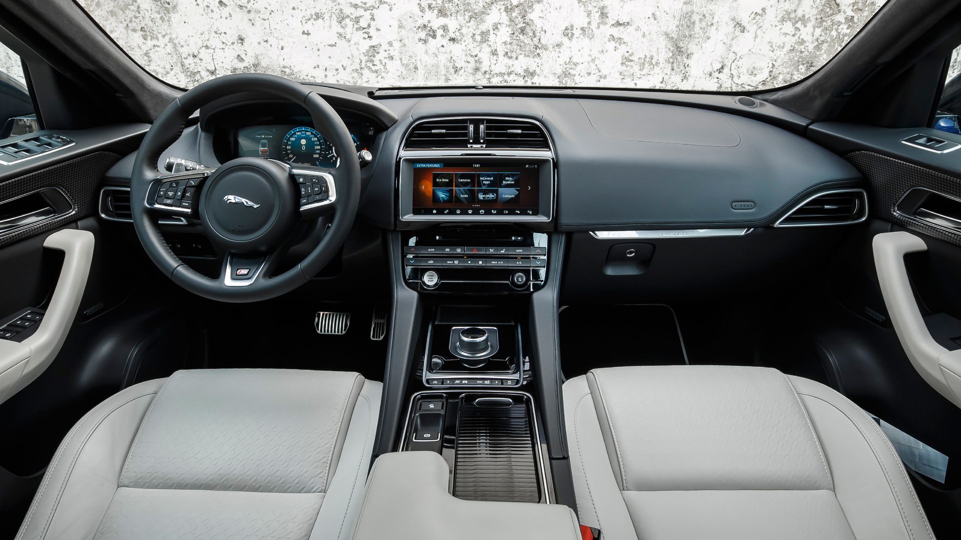 Jaguar F-Pace Interior