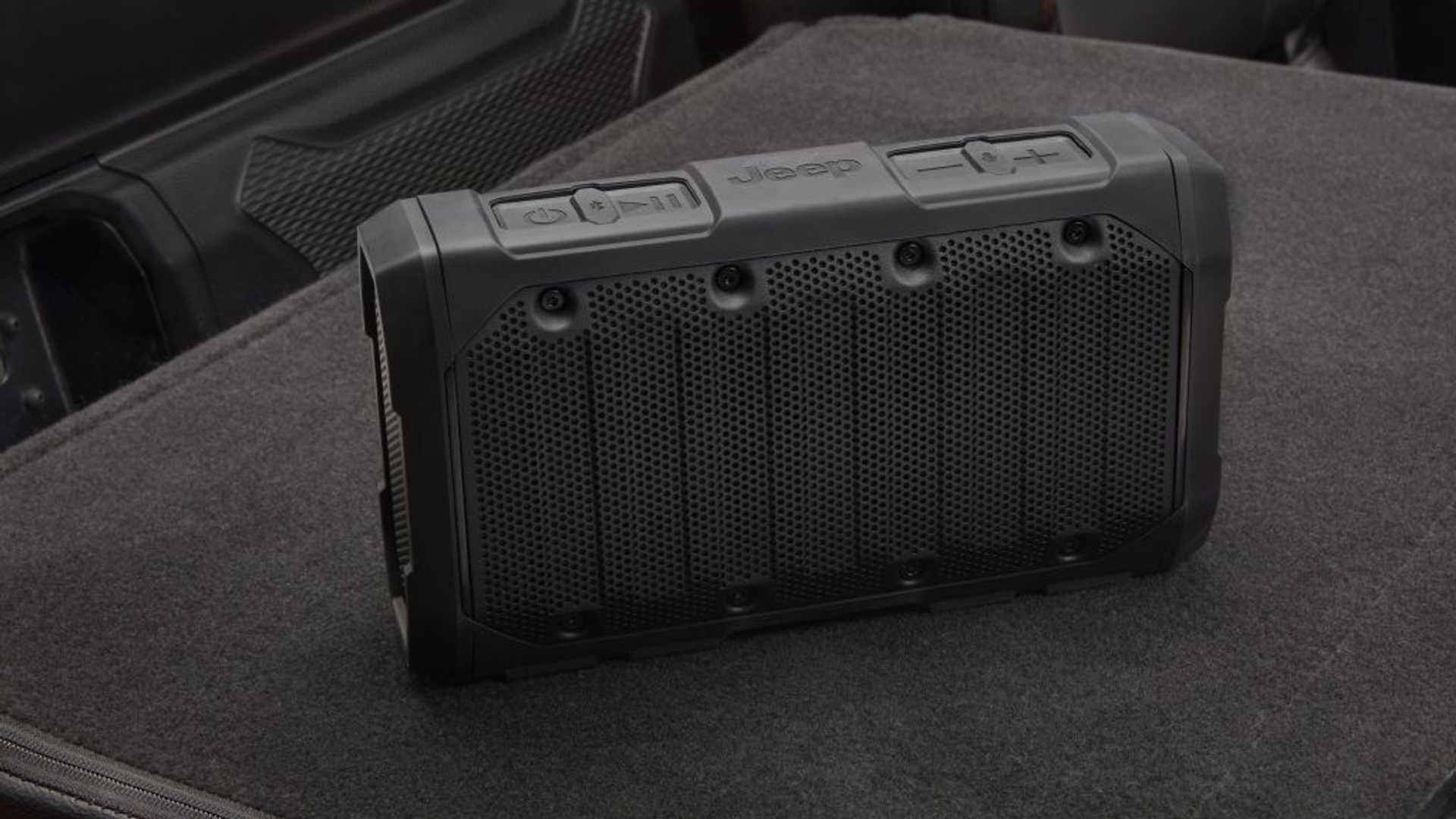 Jeep Gladiator speaker