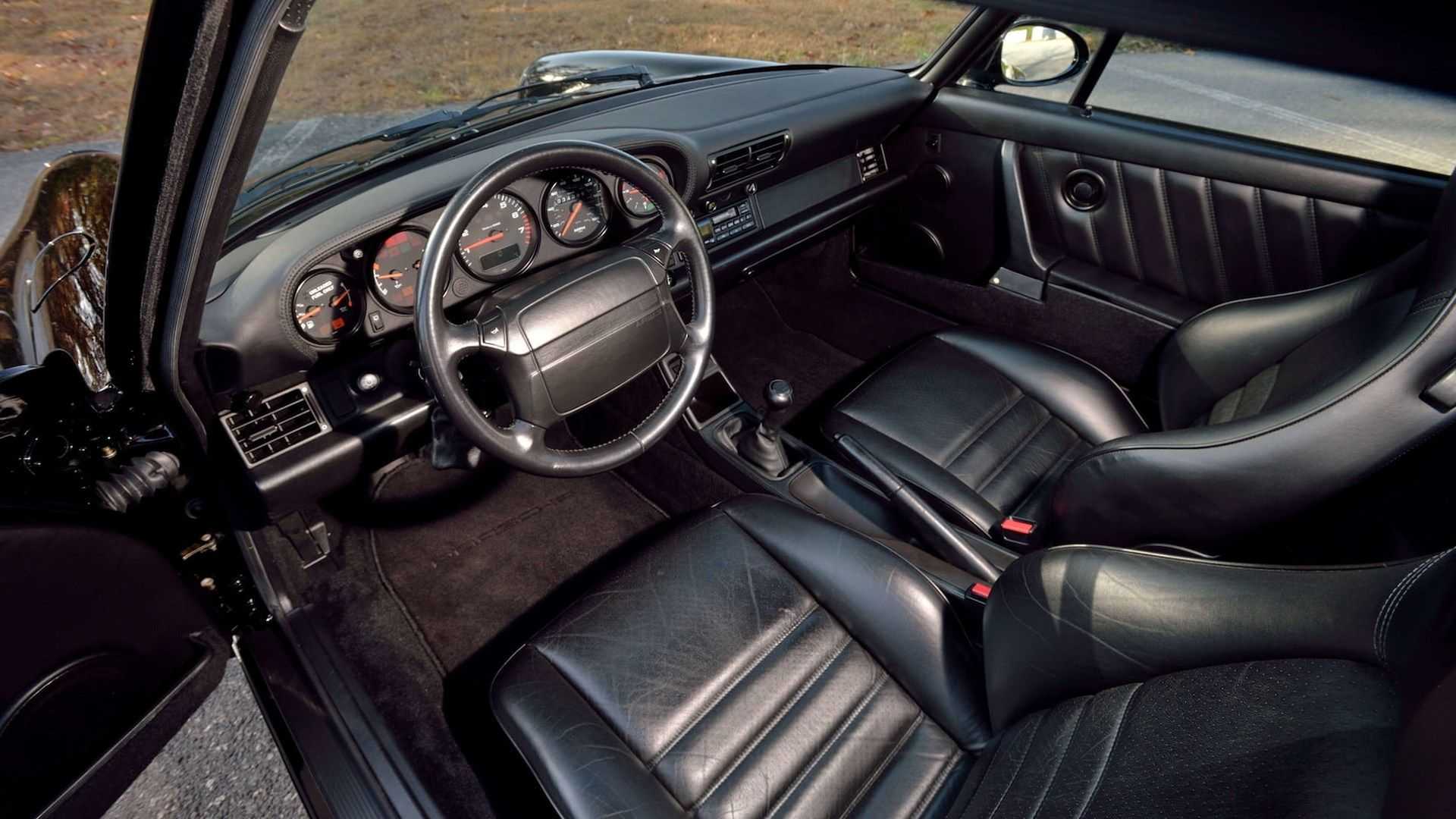 Porsche 911 Turbo typ 964 Bad Boys interior