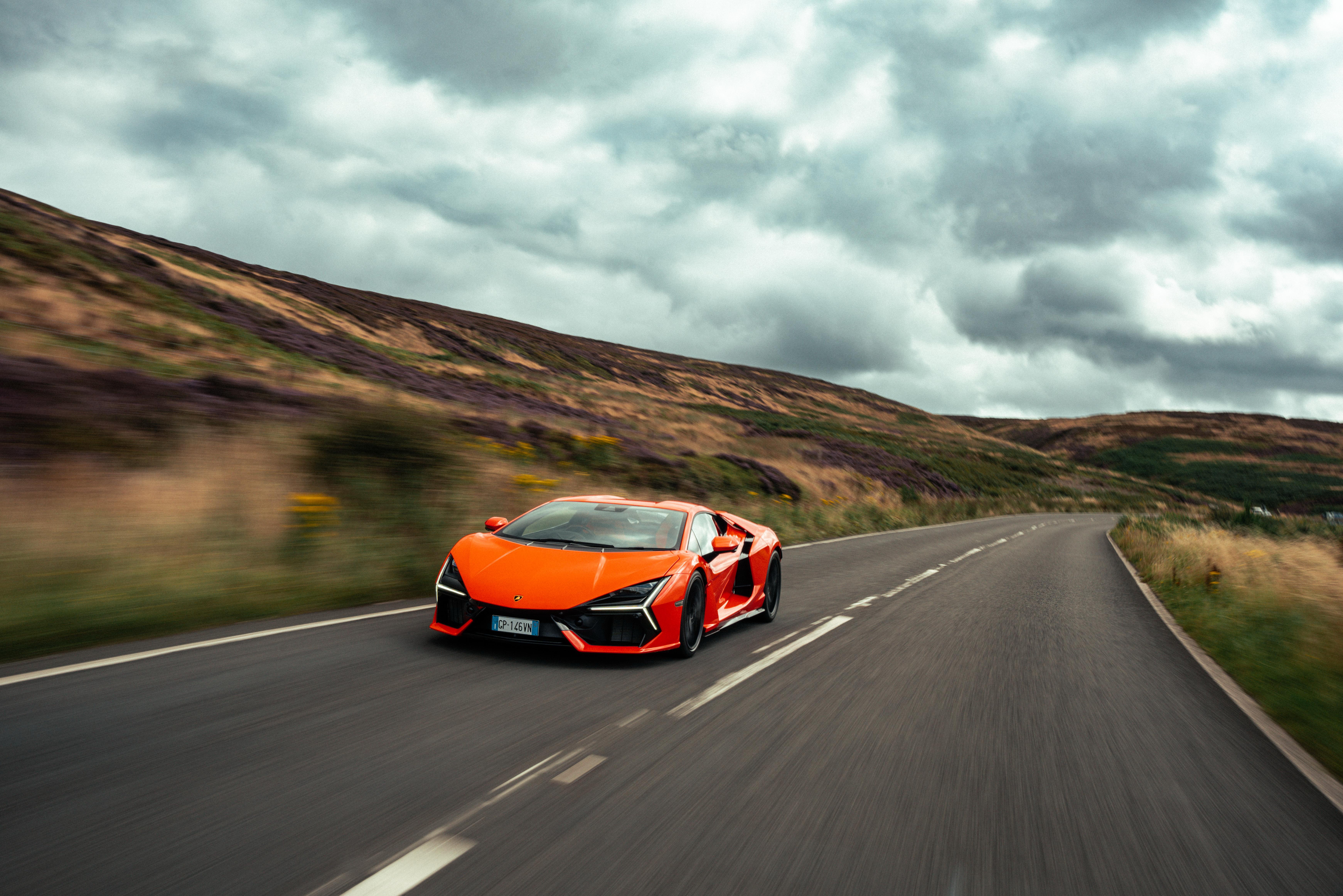 Lamborghini Revuelto
