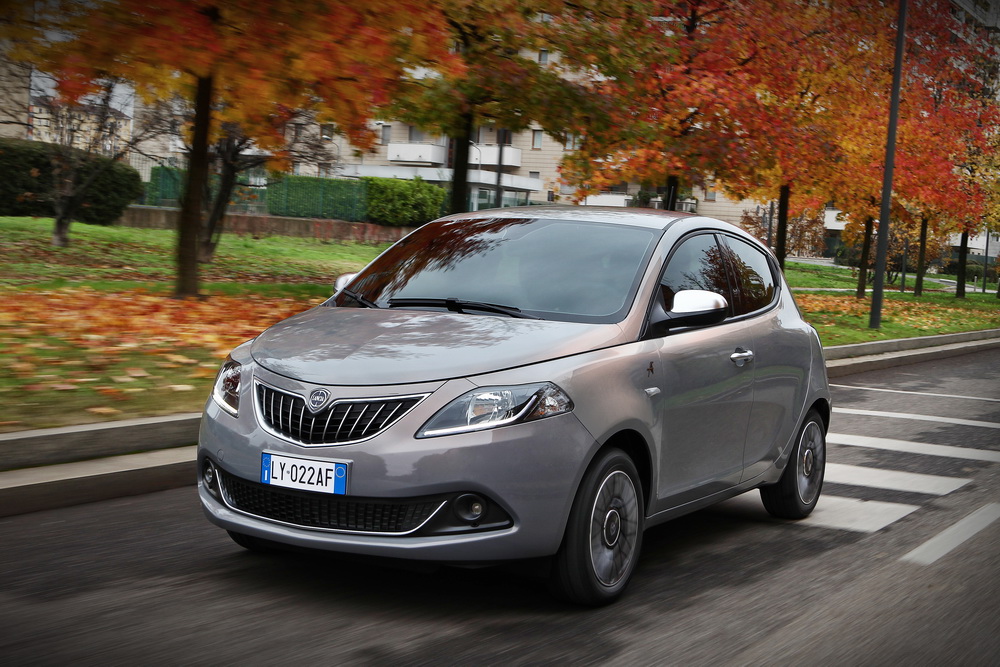 Lancia Ypsilon