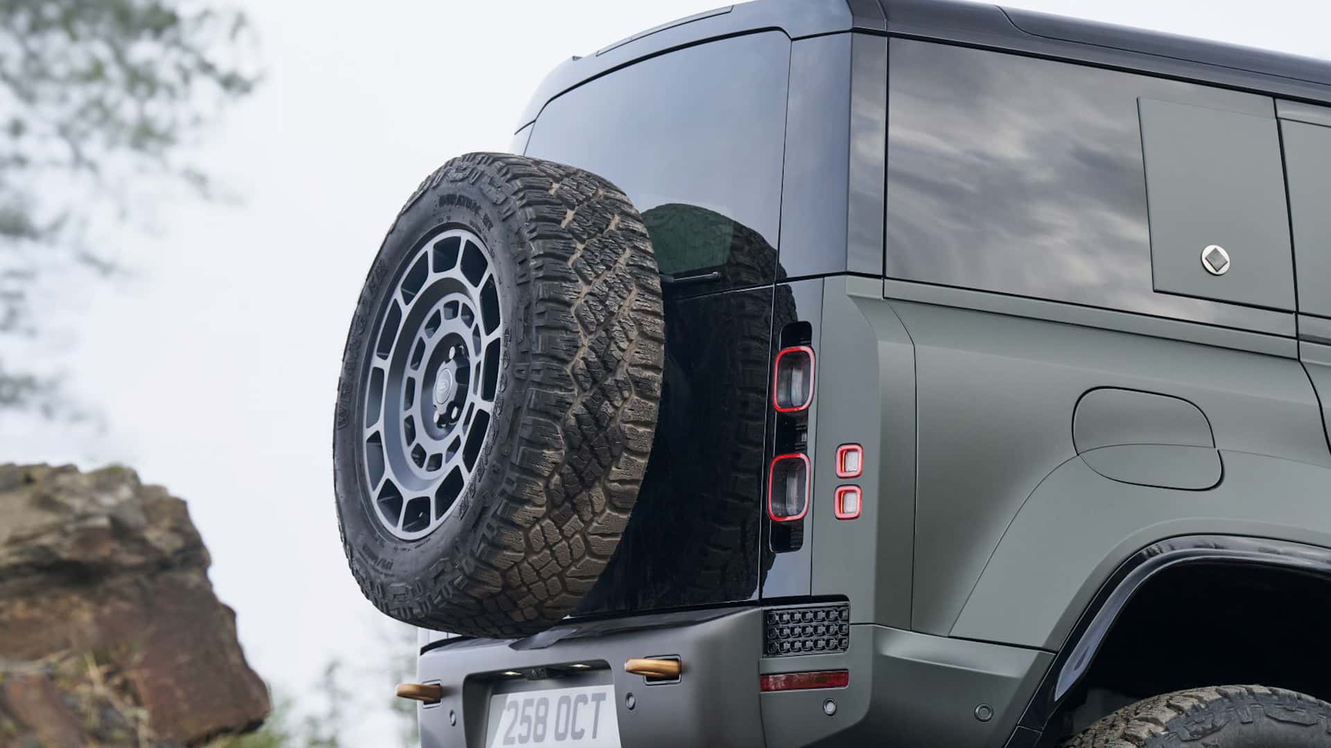 Land Rover Defender