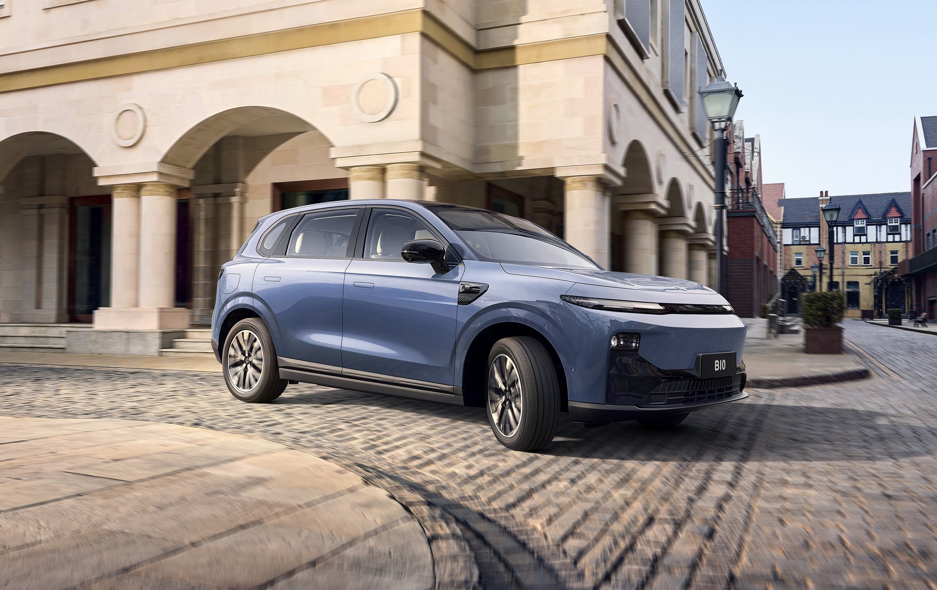 Stellantis, Leapmotor B10