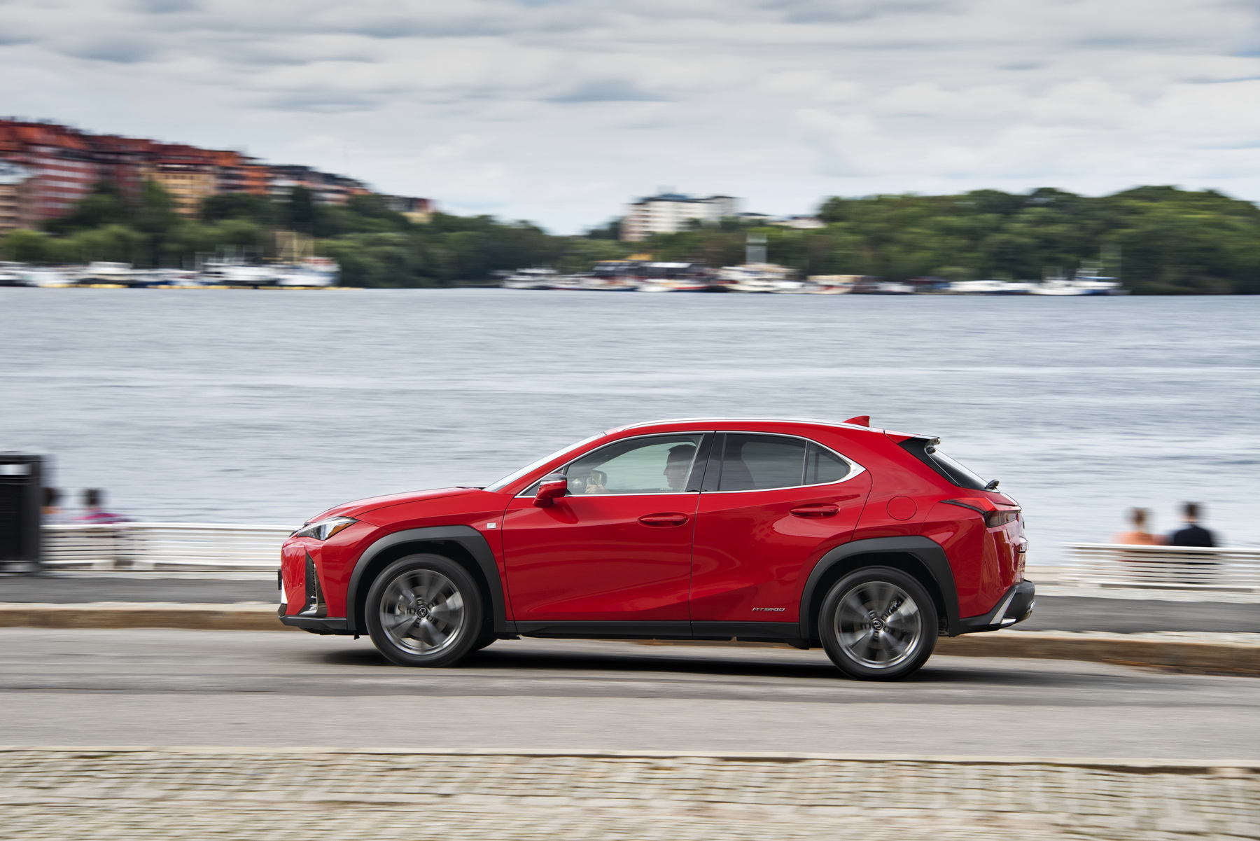 Lexus UX 250h